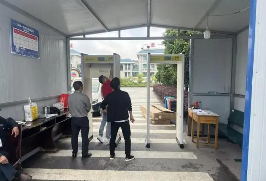 考場安檢門用途分析：配合監(jiān)控?cái)z像頭等設(shè)備提升考場安檢能力